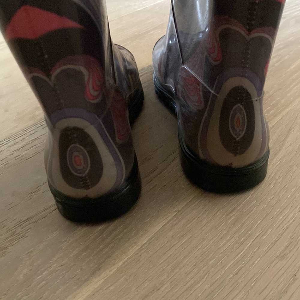 Emilio Pucci rainboots. - Picture 11 of 15